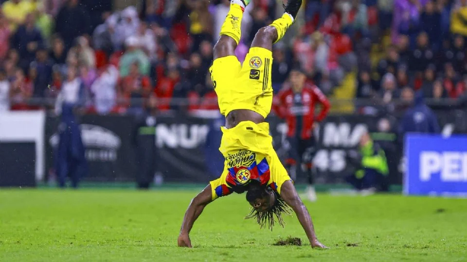 ¡Maximinazo! América lo ganó de último minuto al Atlas y Allan Saint Maximin se estrenó en Liga MX