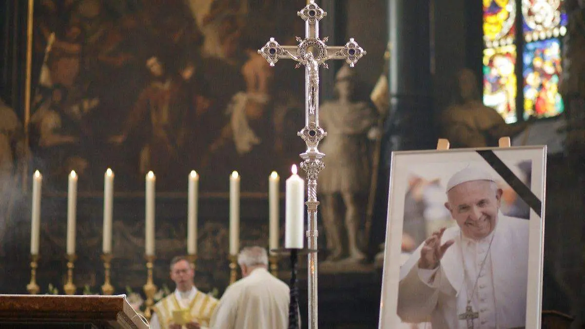 El cuerpo del Papa Francisco será trasladado este miércoles para ser despedido por fieles
